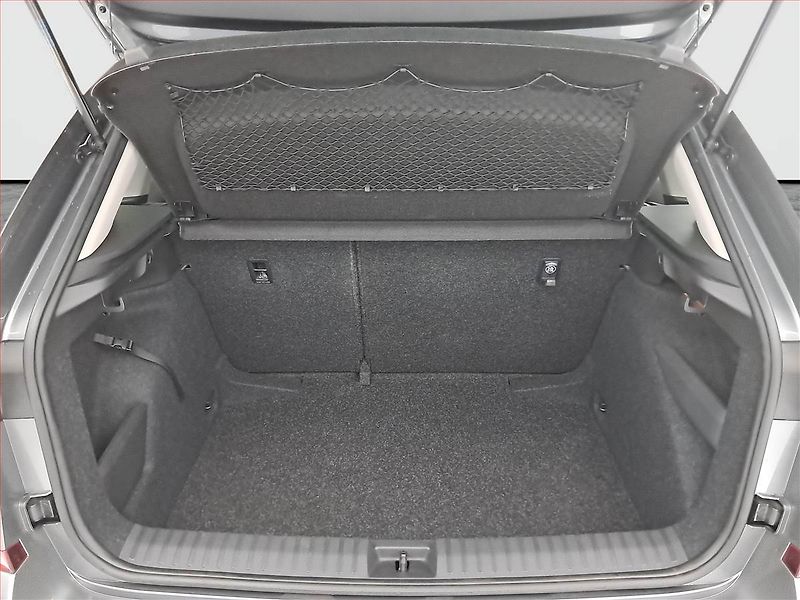 Škoda Kamiq (2023) Ambition 1.0 TSI - fotka 13 z 17