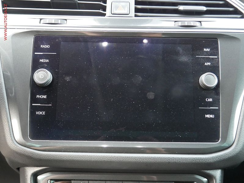 Volkswagen Tiguan (2018) 2.0 Bi-TDI 4x4, DSG, LED, ACC - fotka 12 z 21