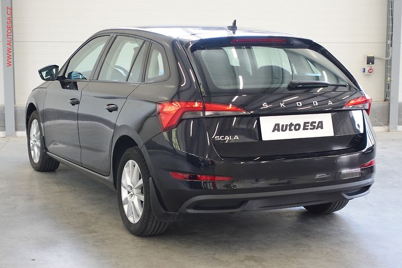 Škoda Scala (2020) 1.6TDi, Ambition, DSG - fotka 4 z 22