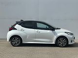 Toyota Yaris 1.5 HSD e-CVT Selection Style - náhled 8