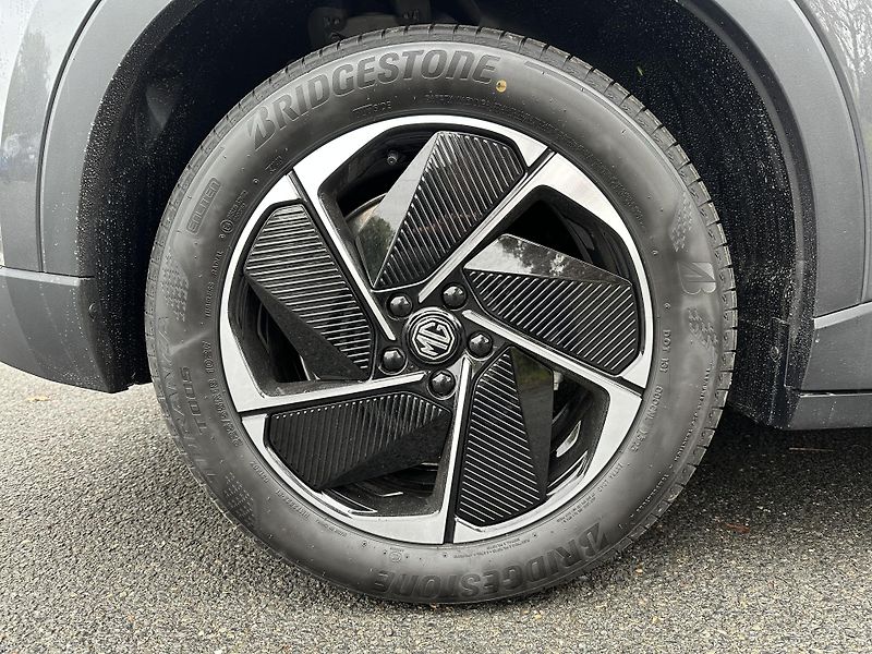MG MGS5 EV (2025) EXCLUSIVE  - fotka 9 z 15