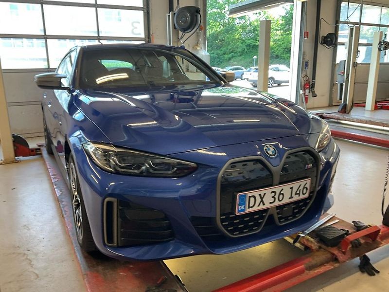 BMW i4 M50 xDrive - fotka 2 z 6