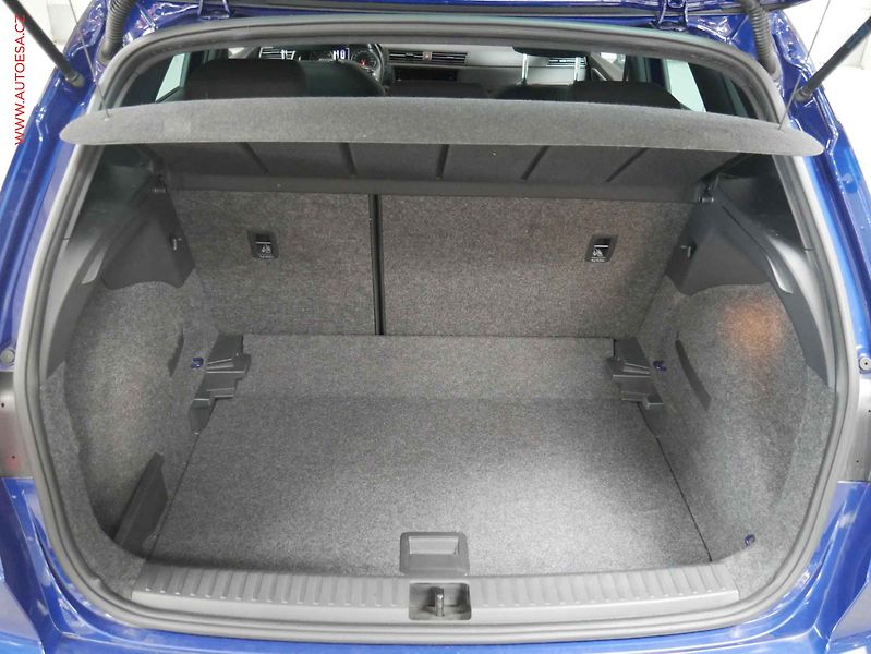 Seat Arona (2019) 1.5 TSi, FR, navi, TZ - fotka 7 z 21