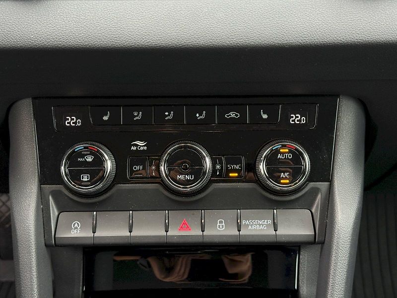 Škoda Karoq (2023) 1.5 TSI 110 kW DSG Style - fotka 20 z 25