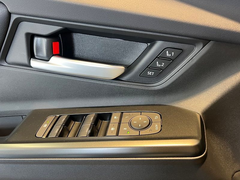 Subaru E-Outback 74.7 kWh AWD Comfort H/K Venti - fotka 13 z 18