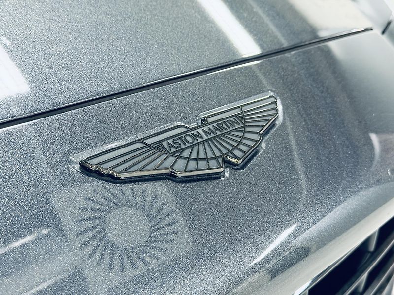 Aston Martin DBX (2021) 550*AIR*XENON.GREY*TOP - fotka 6 z 48