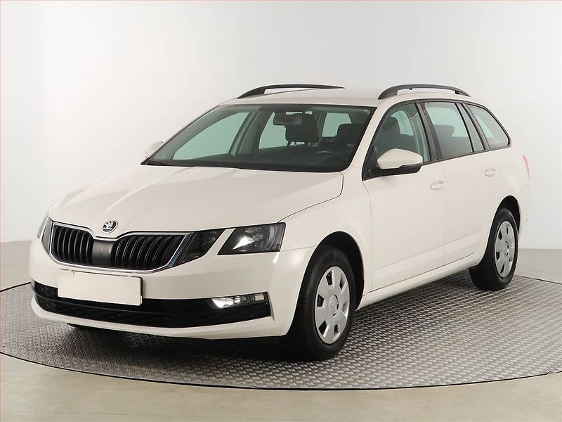 Škoda Octavia (2019) 1.6 TDI, Serv.kniha, Navi - fotka 2 z 16