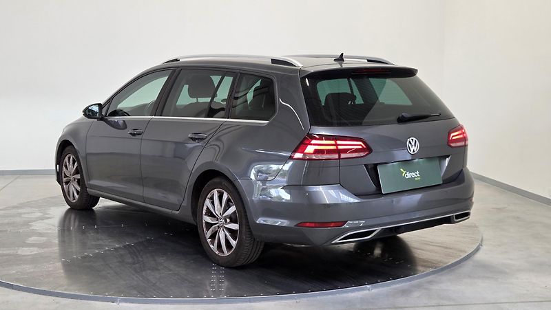 Volkswagen Golf - fotka 3 z 6