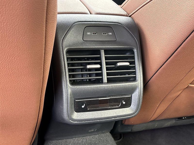 Škoda Superb (2024) Combi 2.0 TDI DSG L&K - fotka 29 z 33
