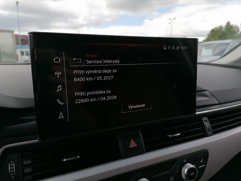Audi A4 (2022) 2.0 35 TDi 120 kW,Pano,Kůže - fotka 22 z 35