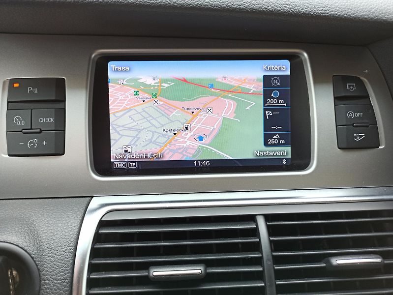 Audi Q7 3.0 TDi QUATTRO ČR SERVIS AUDI - fotka 29 z 44