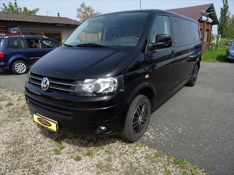 Volkswagen Transporter 2,5 TDi 96 kW Kat. M1 9.Míst - fotka 3 z 15