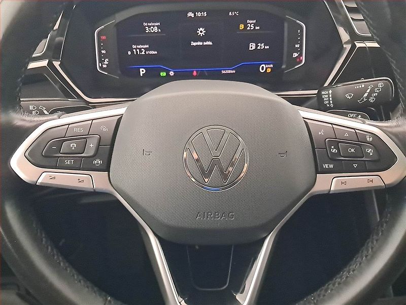 Volkswagen Touran (2023) 1.5 TSI - fotka 18 z 19