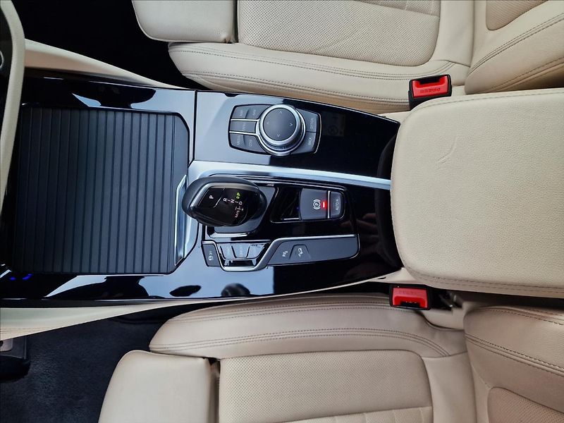 BMW X4 30d Xdrive M Sport, ČR,1.Maj. - fotka 35 z 50