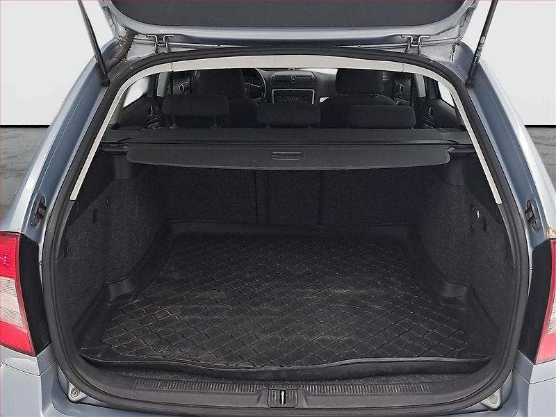 Škoda Octavia (2010) 1.4 TSI, Tempomat - fotka 13 z 16