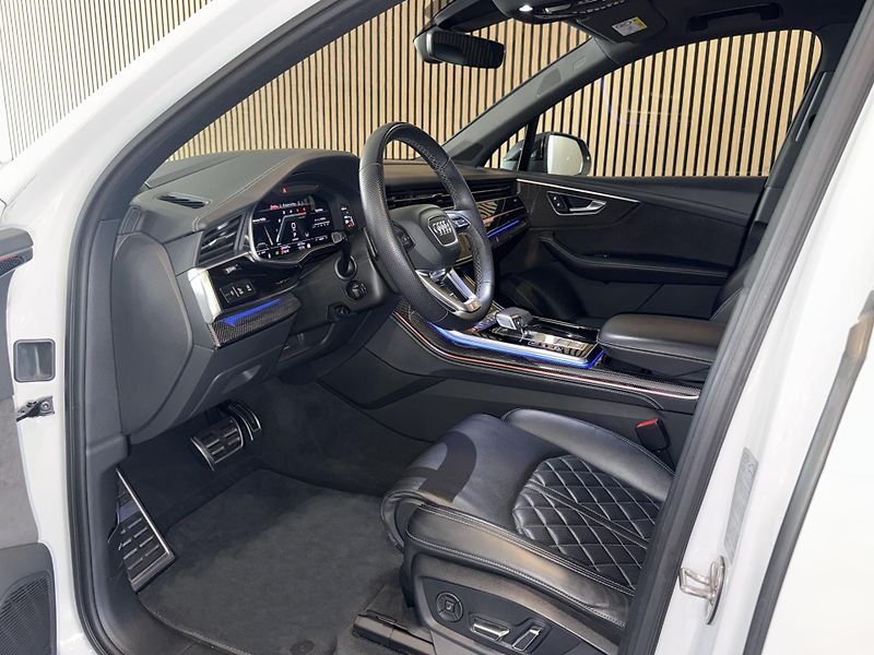 Audi SQ7 TDI V8 B&O 7míst Laser Carbon - fotka 9 z 49