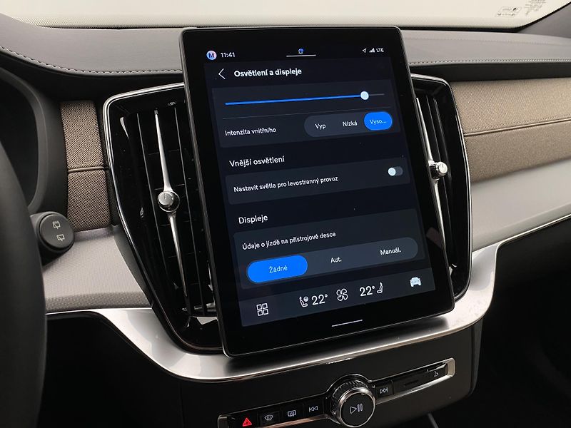 Volvo XC90 (2026) T8 AWD Plug-in CORE 7m - fotka 55 z 64