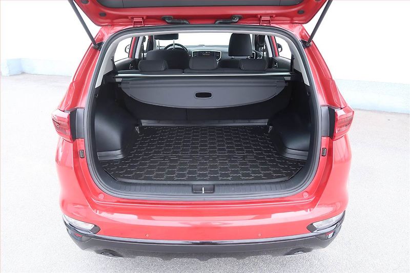 Kia Sportage (2021) Black Edition 1.6 CRDi - fotka 14 z 24