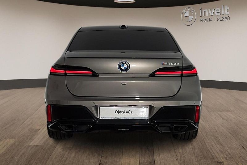BMW Řada 7 řady 7 | M760e xDrive - fotka 4 z 27