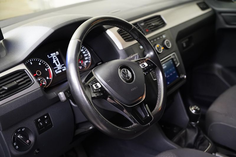 Volkswagen Caddy - fotka 14 z 23