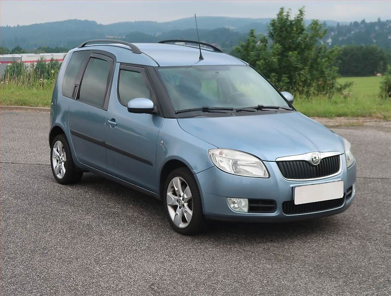 Škoda Roomster (2009) 1.4 TDi, nová STK, rezervace - fotka 1 z 13