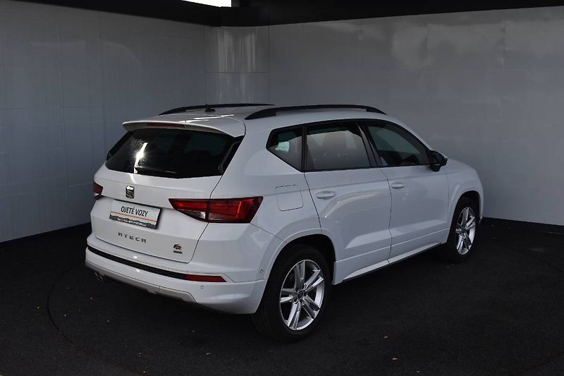 Seat Ateca (2020) FR 2.0TSI 140kW DSG 4x4 - fotka 2 z 26