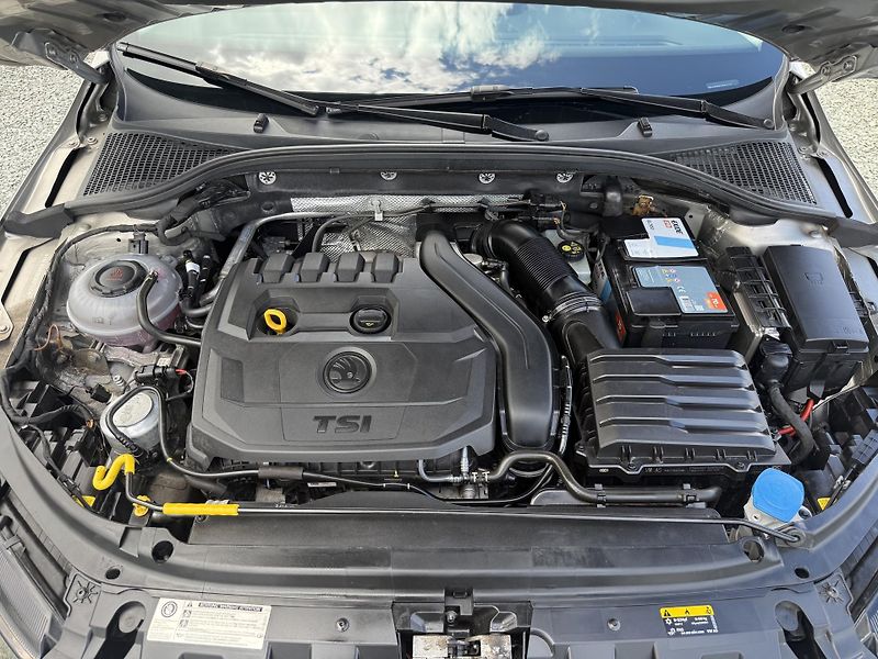 Škoda Octavia 1.5 TSI DSG STYLE - fotka 14 z 14
