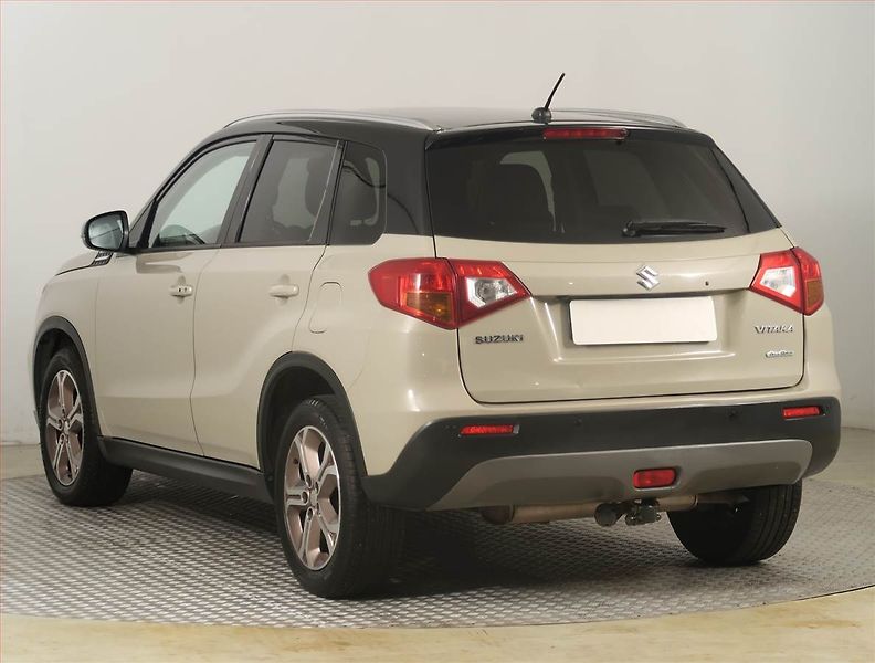 Suzuki Vitara (2016) 1.4 BoosterJet, 4X4, Automat - fotka 4 z 25