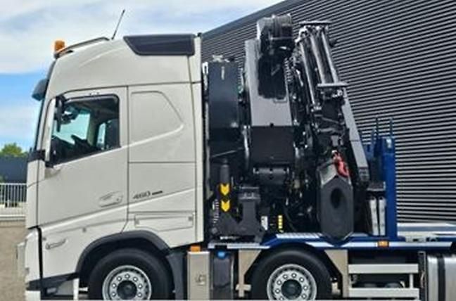 Volvo FH (2024) 460 8x2 plato/tahač + HR - fotka 13 z 30