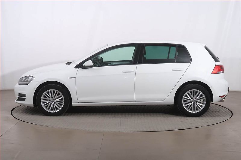 Volkswagen Golf (2014) Comfortline 1.6 TDI, Automat - fotka 3 z 23