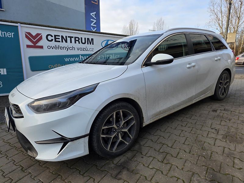 Kia Ceed 1.5-NAVI-KAMERA-AUTOMAT - fotka 5 z 14