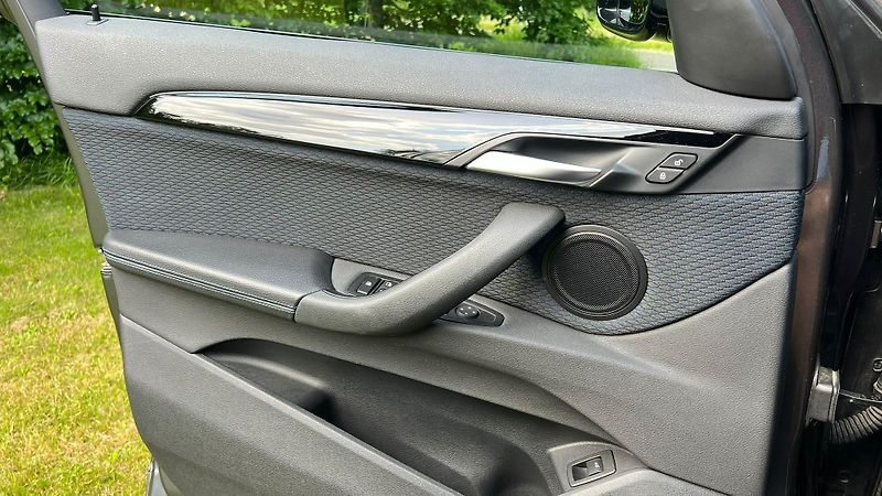BMW X1 (2018) XDrive 20d,M Sportpaket,LED - fotka 14 z 32
