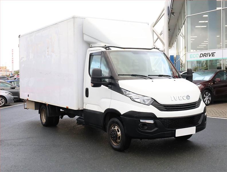 Iveco Daily (2016) 3.0 HDI, Skříň, 19m3 - fotografie inzerátu