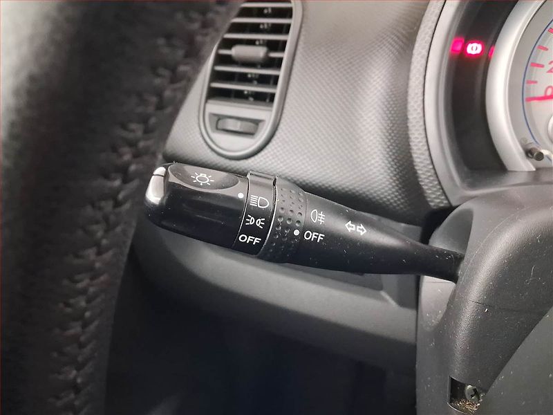 Suzuki Splash (2012) 1.0 - fotka 15 z 18