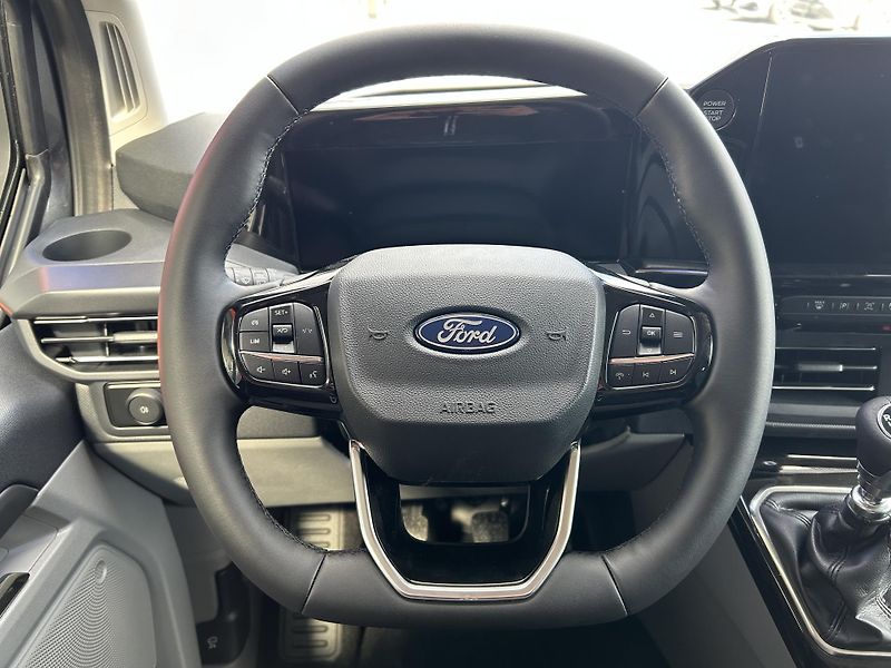 Ford Tourneo Custom Titanium L2 2.0 EcoBlue 110 kW - fotka 16 z 29