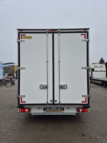 Renault Master (2026) 170k, Platforma, Chladící - fotka 5 z 11