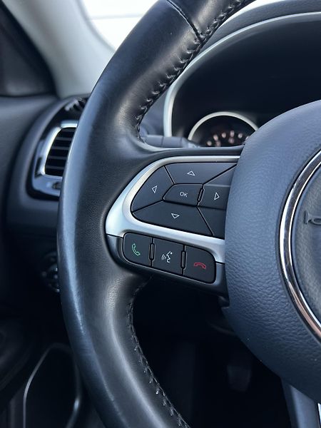 Jeep Compass 1.4 MultiAir Night Eagle TZ - fotka 9 z 18