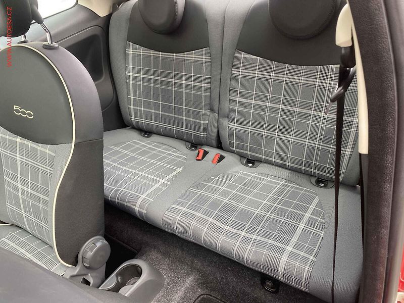 Fiat 500 (2017) 1.2i, Lounge, panor, +kola - fotka 10 z 12
