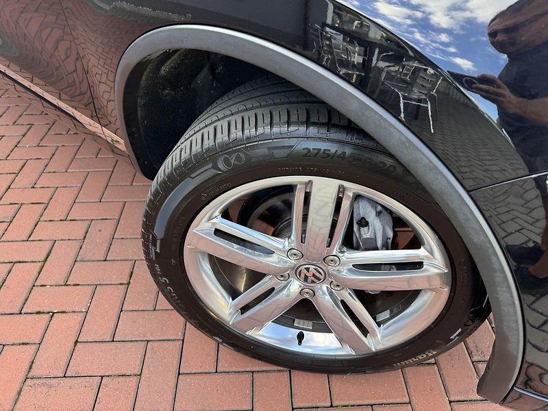 Volkswagen Touareg (2013) 3.0TDI Vzduch Navi Pano Kamera - fotka 47 z 50