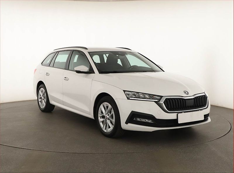 Škoda Octavia (2023) Ambition 1.4 TSI iV - fotka 1 z 18