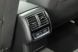 Volkswagen Passat (2019) 2.0 TDI, Automat, Navi - náhled 11