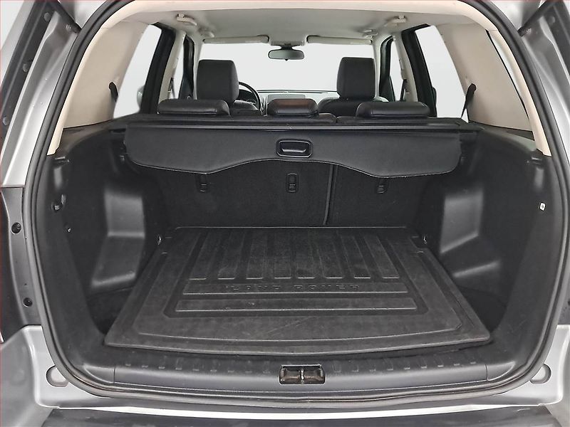 Land Rover Freelander (2013) 2.2 TD4, 4X4, Automat, Xenony - fotka 14 z 20