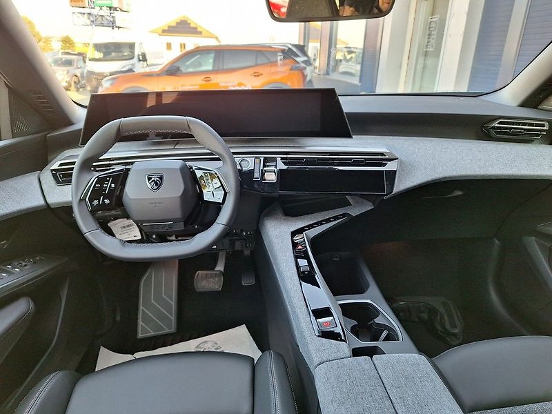 Peugeot 5008 (2026) ALLURE Hybrid 145 e-DCS6 - fotka 15 z 19