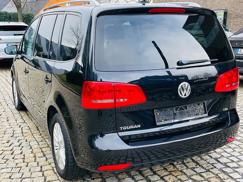 Volkswagen Touran 1.4TSI VÝHŘEV SERVISKA TAŽNÉ - fotka 18 z 46