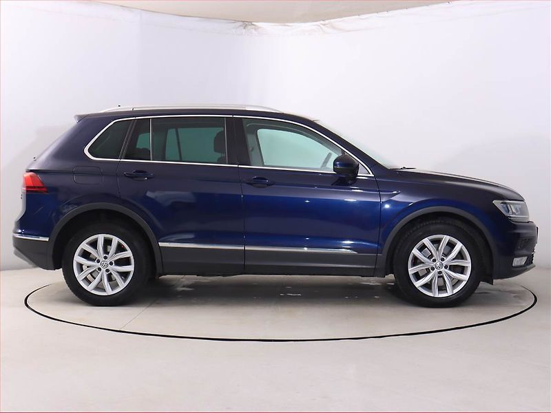 Volkswagen Tiguan (2016) 2.0 TSI, 4X4, Automat - fotka 6 z 22
