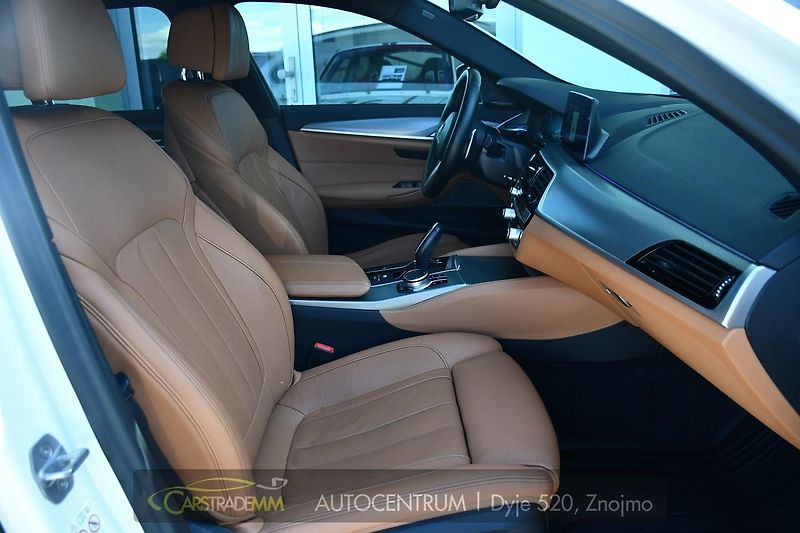 BMW Řada 5 530xD M-SPORT H&K HUD ACC PANO - fotka 11 z 51