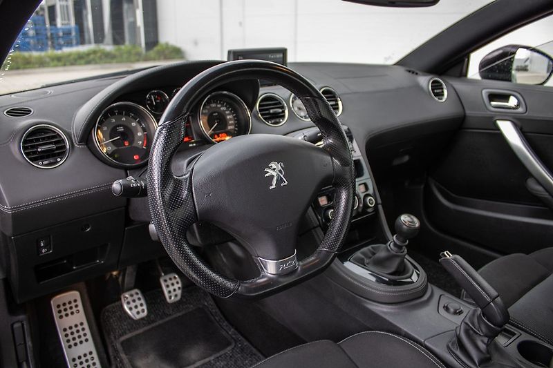 Peugeot RCZ 147kW 2014 - fotka 9 z 25