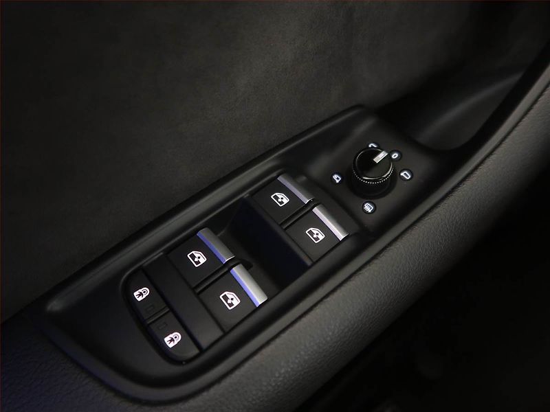 Audi Q8 (2018) 50 TDI - fotka 29 z 32