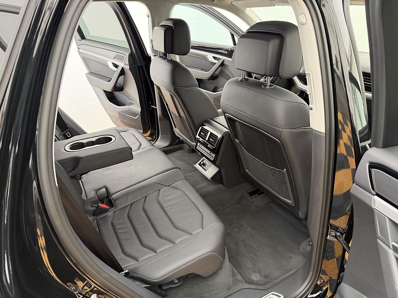 Volkswagen Touareg 3.0Tdi*1-MAJ*DPH*ELEGANCE* - fotka 19 z 45