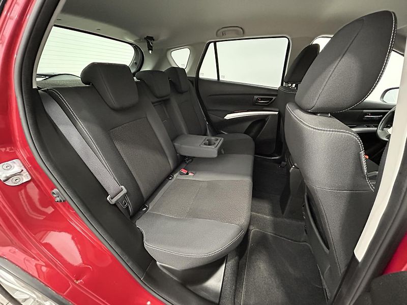 Suzuki SX4 S-Cross 1.4  4x4 Cross - fotka 36 z 51